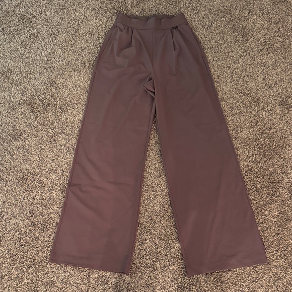 Nike Women's 24.7 PerfectStretch
High-Waisted Wide Leg Pants - Picture 1 of 5